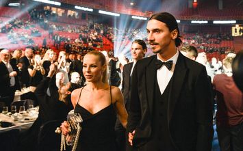 Il regalo di Natale della moglie di Ibra? Ibra!