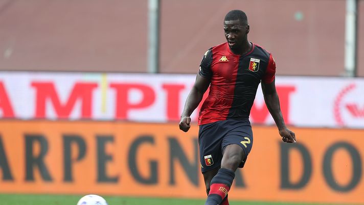 GENOA, ITALY - SEPTEMBER 20: Cristian Zapata of Genoa CFC in action during the Serie A match between Genoa CFC and FC Crotone at Stadio Luigi Ferraris on September 20, 2020 in Genoa, Italy. (Photo by Gabriele Maltinti/Getty Images) GENOA, ITALY - SEPTEMBER 20: Cristian Zapata of Genoa CFC in action during the Serie A match between Genoa CFC and FC Crotone at Stadio Luigi Ferraris on September 20, 2020 in Genoa, Italy. (Photo by Gabriele Maltinti/Getty Images)
