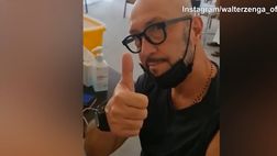 VIDEO Zenga, l’ex Inter alle prese con la terza dose di vaccino: “Hai già finito?”