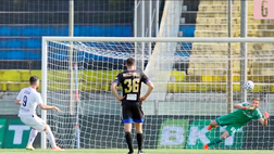 VIDEO Serie B, il Lecce vede la A. il Monza frena ancora. Domizzi, esordio top: il punto dopo la 32^ giornata