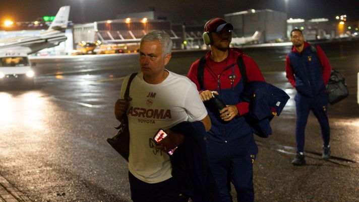 Helsinki, Mou sfida la temperatura rigida in maniche corte - immagine 1