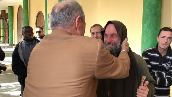 Zamparini da Biagio Conte: “Qui mi commuovo, è un posto d’amore. Aiuterò la missione anche quando non avrò più il Palermo…” 