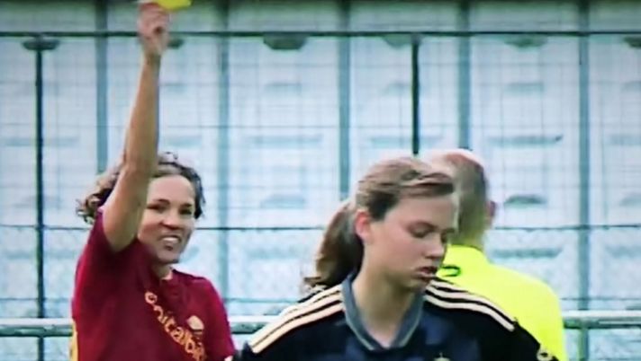 Roma Femminile, Elena Linari come Gascoigne: ammonisce…l’arbitro - immagine 1