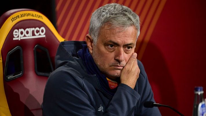 Mourinho rivela: “Sarà un mercato senza colpi”. Mayoral pronto per lo Spezia - immagine 1