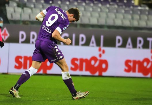 GERMOGLI PH 10 GENNAIO 2020 CAMPIONATO SERIE A DI CALCIO STADIO ARTEMIO FRANCHI FIORENTINA VS CAGLIARI NELLA FOTO ESULTANZA GOL VLAHOVIC GERMOGLI PH 10 GENNAIO 2020 CAMPIONATO SERIE A DI CALCIO STADIO ARTEMIO FRANCHI FIORENTINA VS CAGLIARI NELLA FOTO ESULTANZA GOL VLAHOVIC