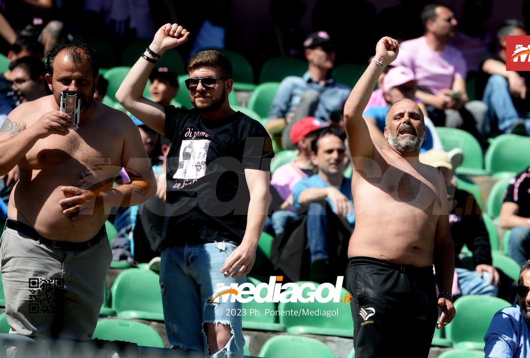 FOTOTIFO Palermo-Spal 2-1, gli scatti ai tifosi al “Renzo Barbera” (GALLERY) - immagine 38