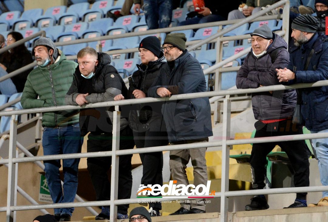 FOTO, i tifosi allo stadio per Palermo – Monopoli 2-1 (Gallery) - immagine 16