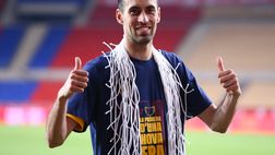 Van der Vaart attacca il gioco della Spagna. Ecco la replica di Busquets