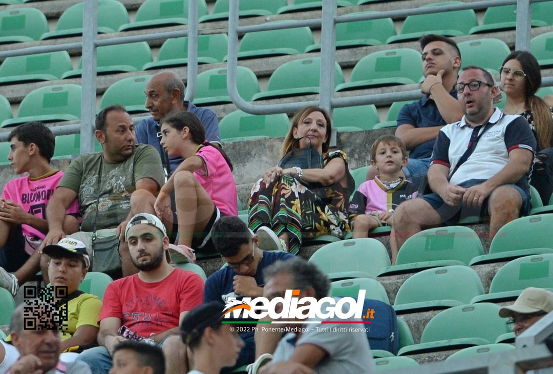 FOTOTIFO, Palermo-Perugia 2-0: i tifosi allo stadio Renzo Barbera (Gallery) - immagine 80