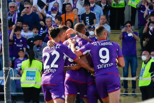 GERMOGLI PH: 16 APRILE 2022 FIRENZE STADIO ARTEMIO FRANCHI SERIE A FIORENTINA VS VENEZIA NELLA FOTO ESULTANZA GOL TORREIRA