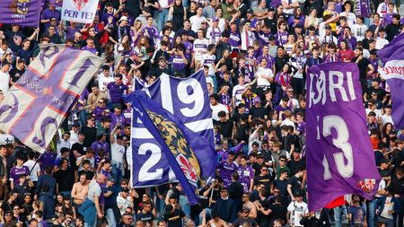 GERMOGLI PH: 27 APRILE 2022 FIRENZE STADIO ARTEMIO FRANCHI SERIE A FIORENTINA VS UDINESE NELLA FOTO TIFOSI CURVA FIESOLE