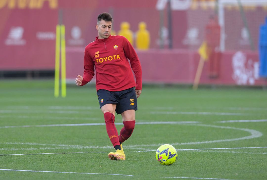 Trigoria, ripresa dopo Milan-Roma: gol di Solbakken. C’è Karsdorp – FOTO GALLERY - immagine 24