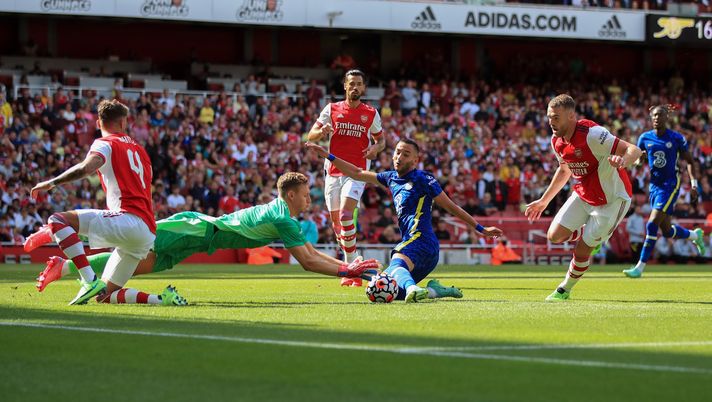 LONDON, ENGLAND - AUGUST 01: Hakim Ziyech of Chelsea sees an effort saved by Bernd Leno of Arsenal during the Pre Season Friendly between Arsenal and Chelsea at Emirates Stadium on August 1, 2021 in London, England. (Photo by Marc Atkins/Getty Images) LONDON, ENGLAND - AUGUST 01: Hakim Ziyech of Chelsea sees an effort saved by Bernd Leno of Arsenal during the Pre Season Friendly between Arsenal and Chelsea at Emirates Stadium on August 1, 2021 in London, England. (Photo by Marc Atkins/Getty Images)