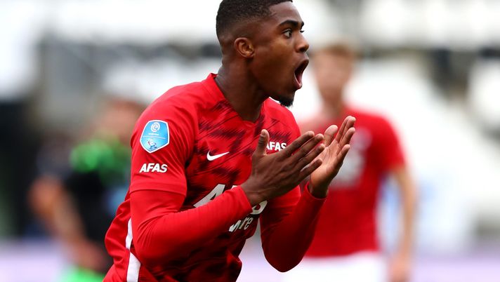 ALKMAAR, NETHERLANDS - AUGUST 26: Myron Boadu of AZ reacts to a missed chance on goal during the UEFA Champions League qualification match between AZ Alkmaar and FC Viktoria Plzen at AZ Stadion, Alkmaar, Netherlands on August 26, 2020 in Alkmaar, Netherlands. (Photo by Dean Mouhtaropoulos/Getty Images) ALKMAAR, NETHERLANDS - AUGUST 26: Myron Boadu of AZ reacts to a missed chance on goal during the UEFA Champions League qualification match between AZ Alkmaar and FC Viktoria Plzen at AZ Stadion, Alkmaar, Netherlands on August 26, 2020 in Alkmaar, Netherlands. (Photo by Dean Mouhtaropoulos/Getty Images)