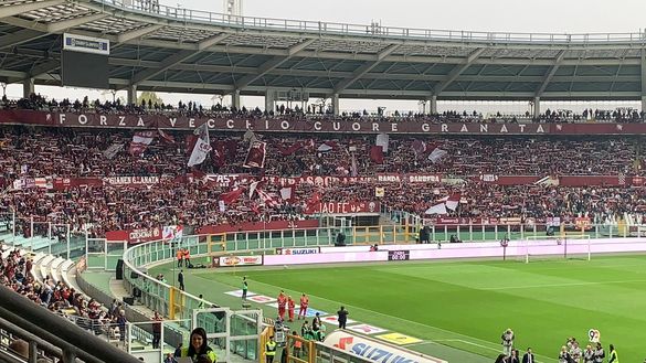 La Curva Maratona prima dell'inizio di Torino-Napoli La Curva Maratona prima dell'inizio di Torino-Napoli
