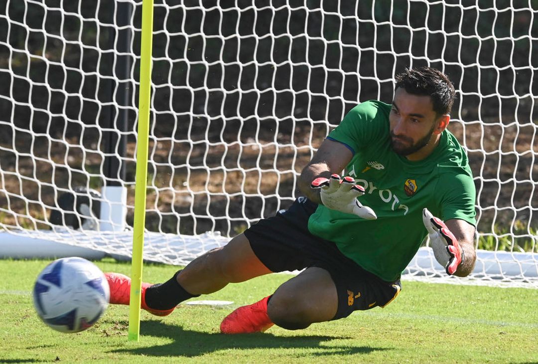 Trigoria, Karsdorp e Zaniolo ancora in gruppo. Kumbulla a parte – FOTO GALLERY - immagine 3