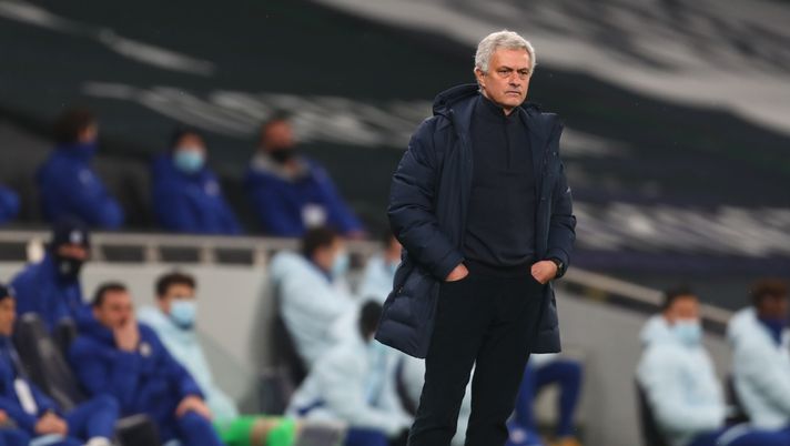 LONDON, ENGLAND - FEBRUARY 04: Jose Mourinho, Manager of Tottenham Hotspur looks on prior to the Premier League match between Tottenham Hotspur and Chelsea at Tottenham Hotspur Stadium on February 04, 2021 in London, England. Sporting stadiums around the UK remain under strict restrictions due to the Coronavirus Pandemic as Government social distancing laws prohibit fans inside venues resulting in games being played behind closed doors. (Photo by Clive Rose/Getty Images) LONDON, ENGLAND - FEBRUARY 04: Jose Mourinho, Manager of Tottenham Hotspur looks on prior to the Premier League match between Tottenham Hotspur and Chelsea at Tottenham Hotspur Stadium on February 04, 2021 in London, England. Sporting stadiums around the UK remain under strict restrictions due to the Coronavirus Pandemic as Government social distancing laws prohibit fans inside venues resulting in games being played behind closed doors. (Photo by Clive Rose/Getty Images)