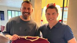 Cufré torna a Trigoria. Lo scatto con De Rossi: “Esempio di professionalità e umiltà”