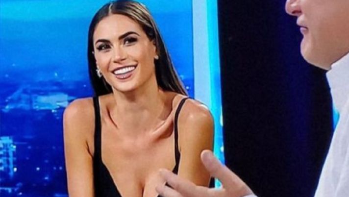 Sky Club, critiche social su Melissa Satta. Lei si difende: “Sono come la Juve che…” Sky Club, critiche social su Melissa Satta. Lei si difende: “Sono come la Juve che…”