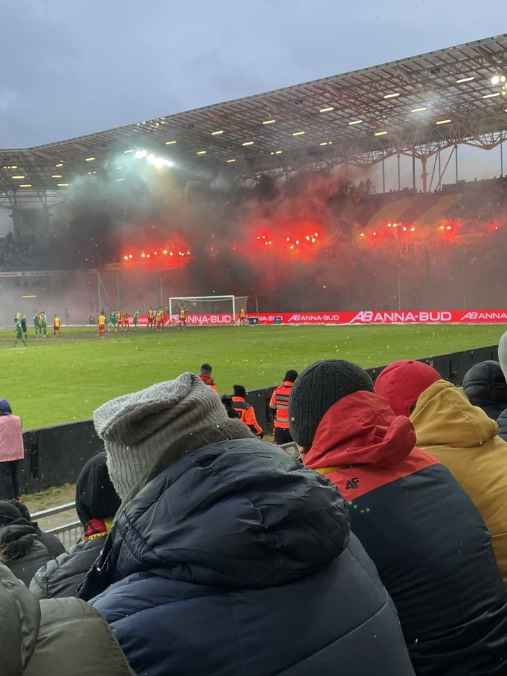 Ultras, sabato nero: scontri a Francoforte e lacrimogeni in Polonia- immagine 2