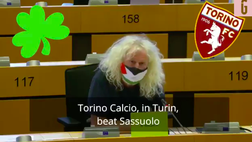 VIDEO Torino, clamoroso in Irlanda: europarlamentare celebra in aula la vittoria dei granata!