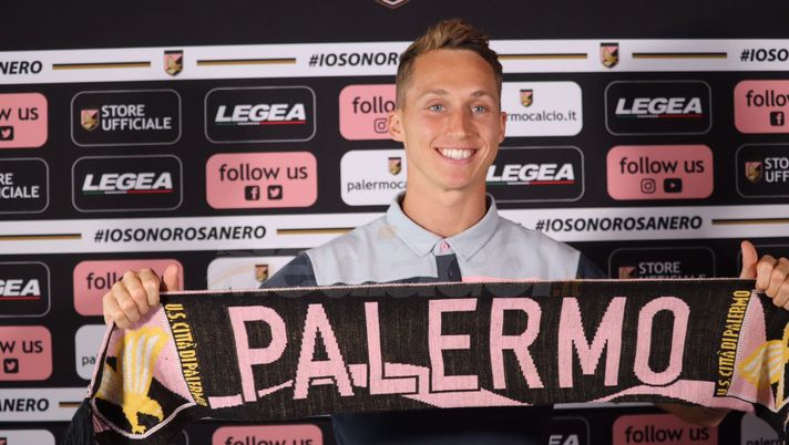 Haas: “Occasione straordinaria essere qui, l’obiettivo è la Serie A. Ruolo? Domanda difficile…”  Haas: “Occasione straordinaria essere qui, l’obiettivo è la Serie A. Ruolo? Domanda difficile…”