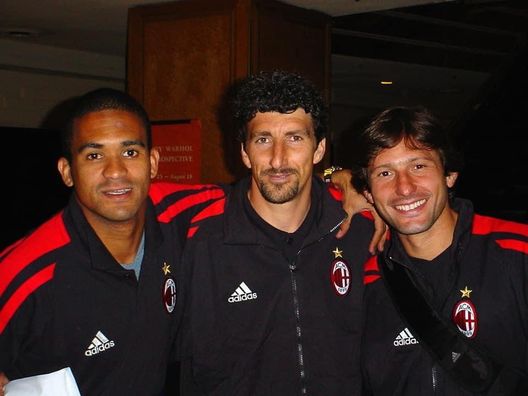 In mezzo a Serginho e Leonardo In mezzo a Serginho e Leonardo