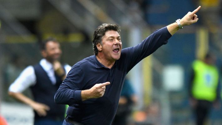 PARMA, ITALY - SEPTEMBER 30: Walter Mazzarri head coach of Torino FC gestures during the Serie A match between Parma Calcio and Torino FC at Stadio Ennio Tardini on September 30, 2019 in Parma, Italy. (Photo by Alessandro Sabattini/Getty Images) PARMA, ITALY - SEPTEMBER 30: Walter Mazzarri head coach of Torino FC gestures during the Serie A match between Parma Calcio and Torino FC at Stadio Ennio Tardini on September 30, 2019 in Parma, Italy. (Photo by Alessandro Sabattini/Getty Images)