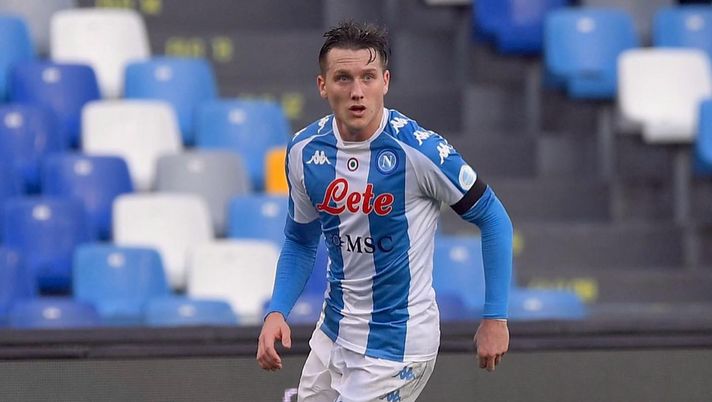 Zielinski sfoggia la sua tecnica contro l’Udinese, il Napoli lo omaggia su Twitter – VIDEO Zielinski sfoggia la sua tecnica contro l’Udinese, il Napoli lo omaggia su Twitter – VIDEO