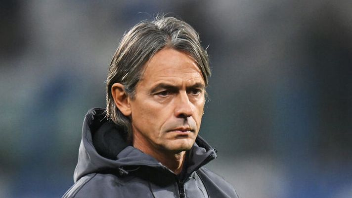 REGGIO NELL'EMILIA, ITALY - NOVEMBER 10: Filippo Inzaghi, Head Coach of US Salernitana, looks on prior to the Serie A TIM match between US Sassuolo and US Salernitana at Mapei Stadium - Citta' del Tricolore on November 10, 2023 in Reggio nell'Emilia, Italy. (Photo by Alessandro Sabattini/Getty Images) Inzaghi: “Come ho visto Dia questa settimana, su Ikwuemesi e Simy dico…” - immagine 1