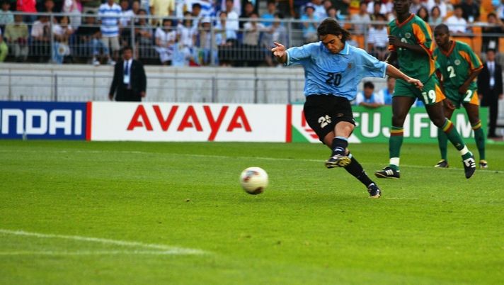 SUWON - JUNE 11: Alvaro Recoba of Uruguay scores from the penalty spot against Senegal during the second half during the Uruguay v Senegal Group A, World Cup Group Stage match played at the Suwon World Cup Stadium, Suwon, South Korea on June 11, 2002. The game was drawn 3 - 3. (Photo by Ben Radford/Getty Images) SUWON - JUNE 11: Alvaro Recoba of Uruguay scores from the penalty spot against Senegal during the second half during the Uruguay v Senegal Group A, World Cup Group Stage match played at the Suwon World Cup Stadium, Suwon, South Korea on June 11, 2002. The game was drawn 3 - 3. (Photo by Ben Radford/Getty Images)