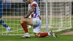 Livaja, va tutto lui: assist, giallo e autogol nel playoff di Conference League