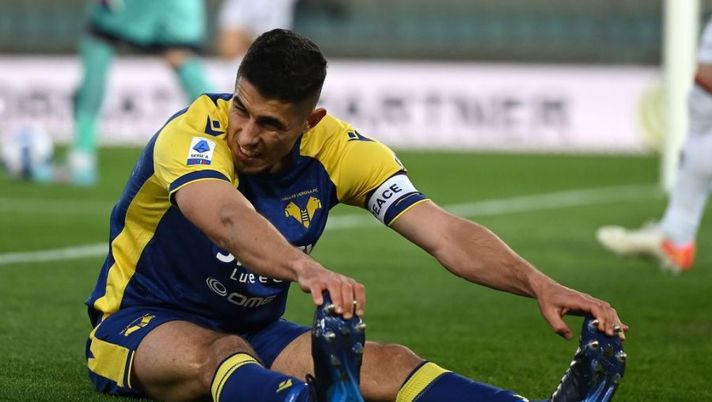 VERONA, ITALY - APRIL 04: Davide Faraoni of Hellas Verona reacts during the Serie A match between Hellas and Genoa CFC at Stadio Marcantonio Bentegodi on April 04, 2022 in Verona, Italy. (Photo by Alessandro Sabattini/Getty Images) Verona, le prime sensazioni sullo stop di Faraoni. Infortuni per Dawidowicz e Piccoli - immagine 1