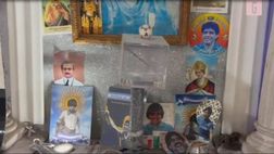 Napoli, la reliquia che non ti aspetti: il capello di Maradona in un bar | VIDEO