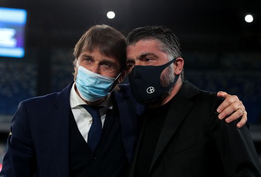 NAPLES, ITALY - APRIL 18: Head coach of FC Internazionale Antonio Conte embraces head coach of SSC Napoli Gennaro Gattuso before the Serie A match between SSC Napoli and FC Internazionale at Stadio Diego Armando Maradona on April 18, 2021 in Naples, Italy. Sporting stadiums around Italy remain under strict restrictions due to the Coronavirus Pandemic as Government social distancing laws prohibit fans inside venues resulting in games being played behind closed doors. (Photo by Emilio Andreoli - Inter/Inter via Getty Images) NAPLES, ITALY - APRIL 18: Head coach of FC Internazionale Antonio Conte embraces head coach of SSC Napoli Gennaro Gattuso before the Serie A match between SSC Napoli and FC Internazionale at Stadio Diego Armando Maradona on April 18, 2021 in Naples, Italy. Sporting stadiums around Italy remain under strict restrictions due to the Coronavirus Pandemic as Government social distancing laws prohibit fans inside venues resulting in games being played behind closed doors. (Photo by Emilio Andreoli - Inter/Inter via Getty Images)