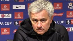 Mourinho: “Vuoi che scelga i giocatori in base al prezzo o al bel viso? Conosco solo…”