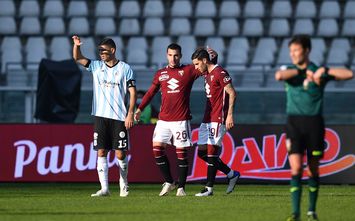  TURIN, ITALY - NOVEMBER 26: Federico Bonazzoli (L) of Torino FC celebrates the opening goal with team mate Nicola Murru during the Coppa Italia match between Torino FC and Virtus Entella at Stadio Olimpico di Torino on November 26, 2020 in Turin, Italy. (Photo by Valerio Pennicino/Getty Images)
