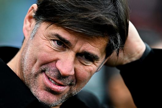 GENOA, ITALY - JANUARY 22: Andrea Sottil head coach of Udinese looks on prior to kick-off in the Serie A match between UC Sampdoria and Udinese Calcio at Stadio Luigi Ferraris on January 22, 2023 in Genoa, Italy. (Photo by Simone Arveda/Getty Images) Sottil lancia l’Udinese: “Europa? Non so dove arriveremo, ma siamo competitivi”- immagine 2
