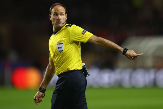 Qatar 2022, la FIFA sospende l’arbitro Lahoz dopo Olanda-Argentina- immagine 2