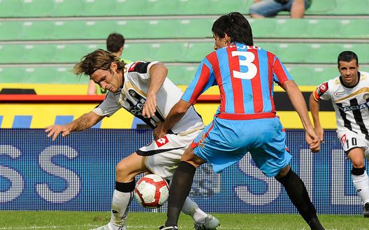 e in un match al Friuli contro l'Udinese del settembre 2009 e in un match al Friuli contro l'Udinese del settembre 2009