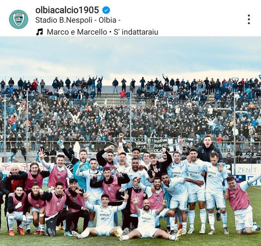 Liquido infiammabile e cocaina sugli spalti del derby sardo: arrestato un quarantenne- immagine 2