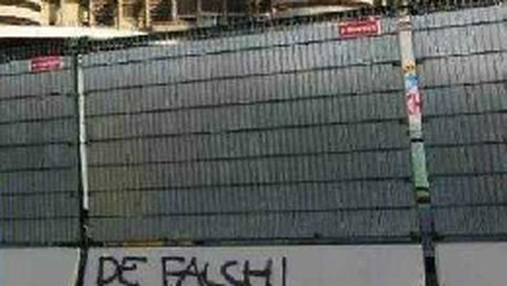 Cancellate quella scritta infame! Cancellate quella scritta infame! - immagine 1