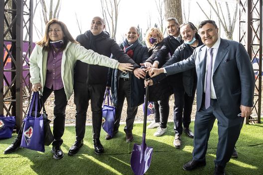 Bagno a Ripoli (FI), presentazione e piantumazione del primo ulivo al Viola Park ACF Fiorentina 2021-02-05 © Massimo Sestini Bagno a Ripoli (FI), presentazione e piantumazione del primo ulivo al Viola Park ACF Fiorentina 2021-02-05 © Massimo Sestini