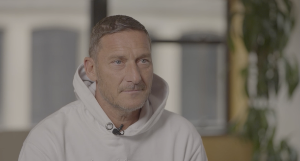 Totti a Mosca per un evento su sport e scommesse. In Italia scoppia la polemica- immagine 2