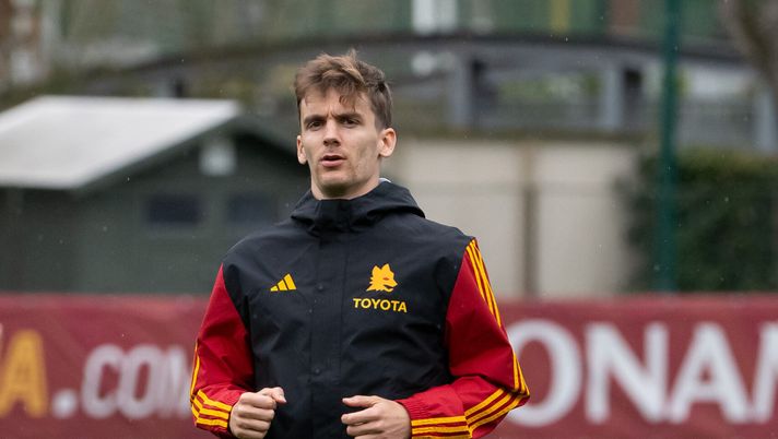 Roma, la rifinitura in vista del Monza: ok Llorente, Karsdorp indisponibile - immagine 1