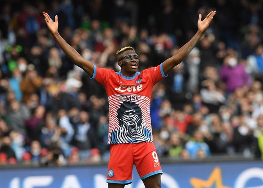 NAPLES, ITALY - APRIL 10: Vìctor Osimhen of Napoli during the Serie A match between SSC Napoli v ACF Fiorentina on April 10, 2022 in Naples, Italy. (Photo by SSC NAPOLI/SSC NAPOLI via Getty Images) Osimhen racconta: “L’infortunio alla testa fu un’esperienza pre-morte”- immagine 2