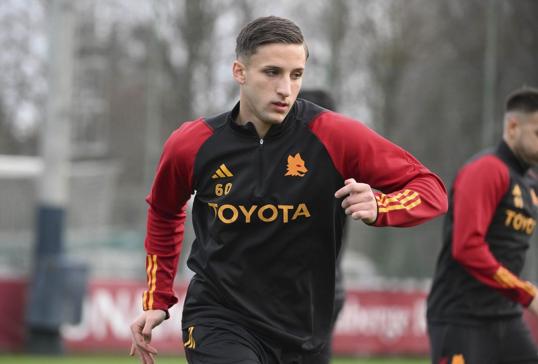Roma, a Trigoria il primo allenamento del 2024: c’è Kumbulla  – FOTOGALLERY - immagine 29