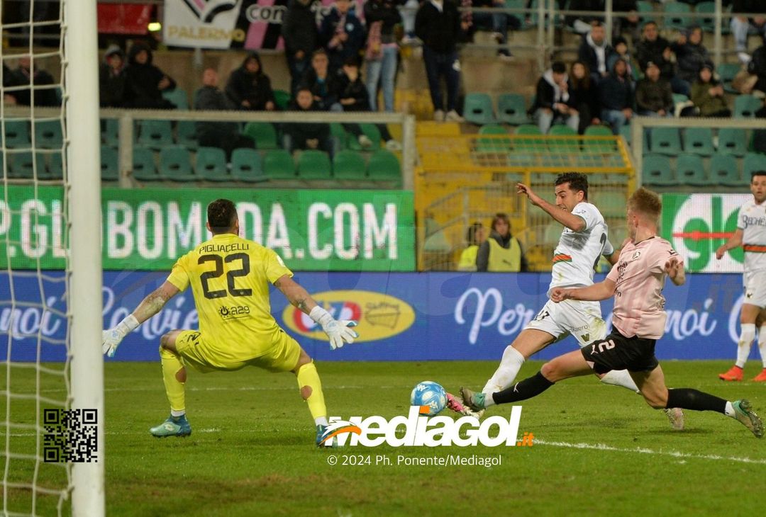FOTO Palermo-Venezia 0-3, 30ª giornata Serie B 2023-2024 (GALLERY) - immagine 3