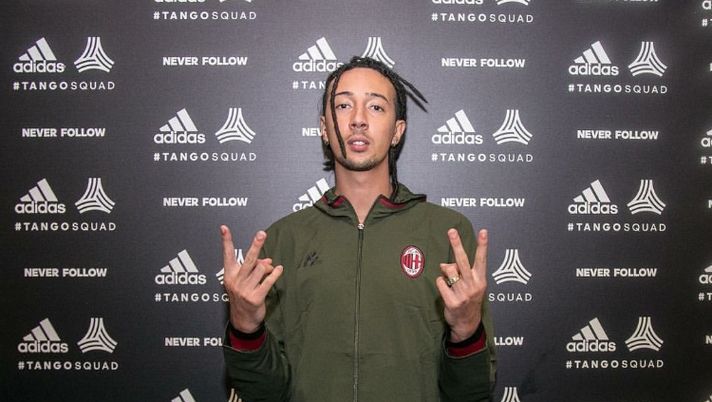 Ghali, il rapper che tifa Milan, è infelice: “Vi auguro di non diventare famosi” 