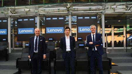 MILAN, ITALY - MAY 08: (L-R) FC Internazionale CEO Giuseppe Marotta; Inter President Steven Zhang and Inter's Delegate Manager Alessandro Antonello arrive before the Serie A match between FC Internazionale and UC Sampdoria at Stadio Giuseppe Meazza on May 08, 2021 in Milan, Italy. Sporting stadiums around Italy remain under strict restrictions due to the Coronavirus Pandemic as Government social distancing laws prohibit fans inside venues resulting in games being played behind closed doors. (Photo by Claudio Villa - Inter/Inter via Getty Images) MILAN, ITALY - MAY 08: (L-R) FC Internazionale CEO Giuseppe Marotta; Inter President Steven Zhang and Inter's Delegate Manager Alessandro Antonello arrive before the Serie A match between FC Internazionale and UC Sampdoria at Stadio Giuseppe Meazza on May 08, 2021 in Milan, Italy. Sporting stadiums around Italy remain under strict restrictions due to the Coronavirus Pandemic as Government social distancing laws prohibit fans inside venues resulting in games being played behind closed doors. (Photo by Claudio Villa - Inter/Inter via Getty Images)